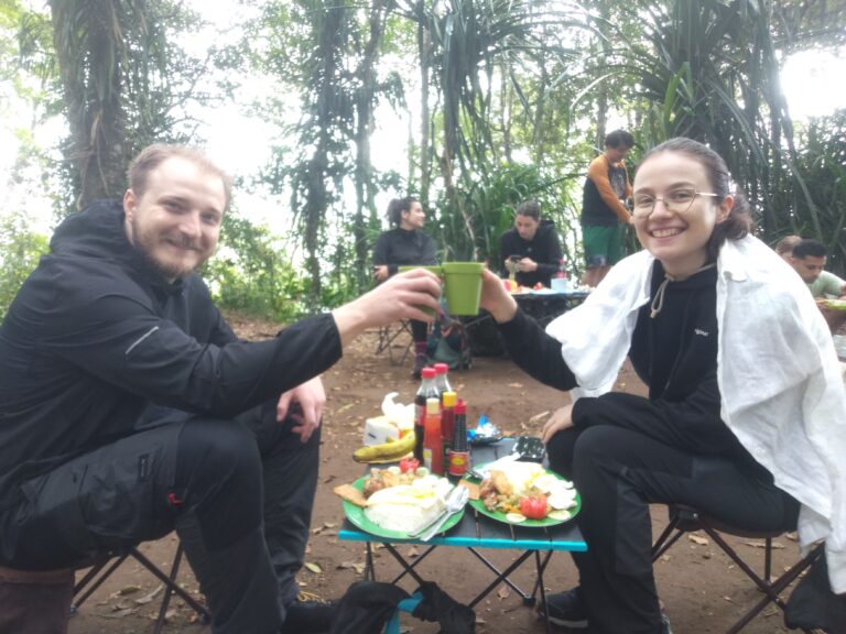 Mount rinjani hike via aik berik